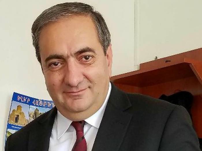 Ermənistanda qubernatorun müşaviri itib