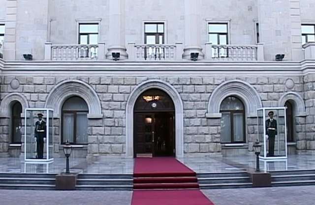 Azerbaijani Defense Ministry issues statement on situation on border with Armenia-UPDATED