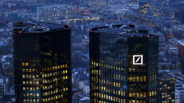 Lage der Deutschen Bank macht Dax-Konzernchefs unruhig