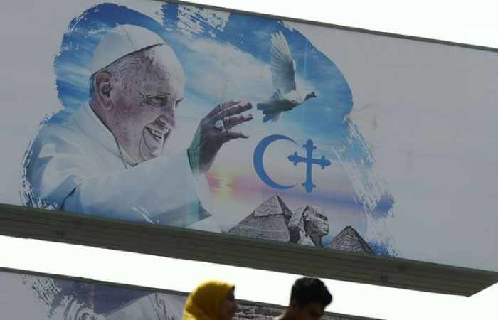 Le Pape François a atterri au Caire