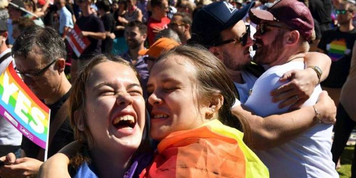 Le Sénat australien dit oui au mariage gay
