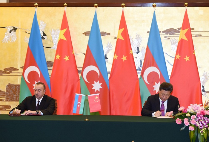  Des documents azerbaïdjano-chinois signés à Pékin
