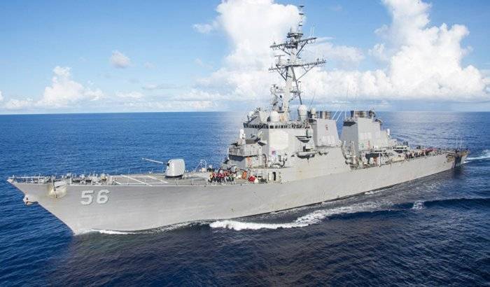 Destructor estadounidense armado con 56 misiles Tomahawk entra en el mar Negro (fotos, vídeo)