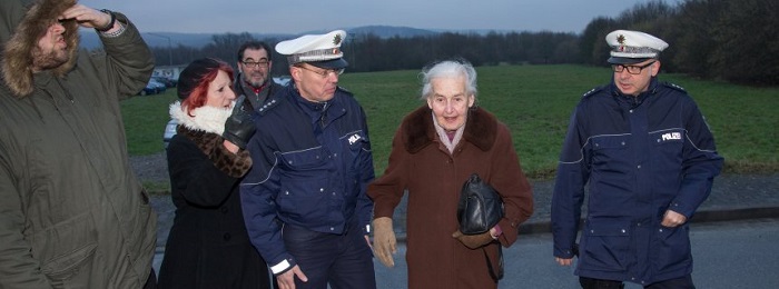 Holocaust-Leugnerin löst Tumult aus