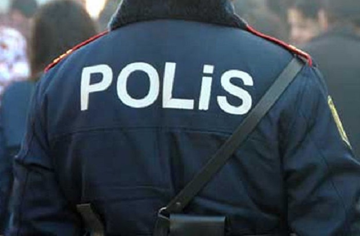 Başından güllələnən polis öldü