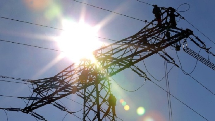 Strom wird im Westen teurer, im Osten günstiger