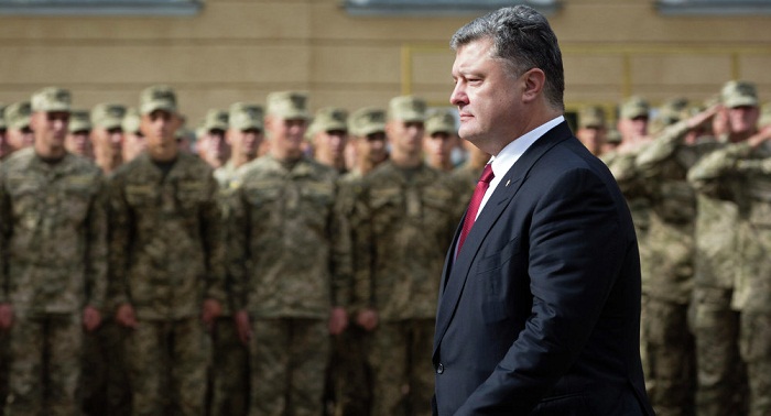 Poroschenko erlaubt Ausländern Dienst in der ukrainischen Armee  