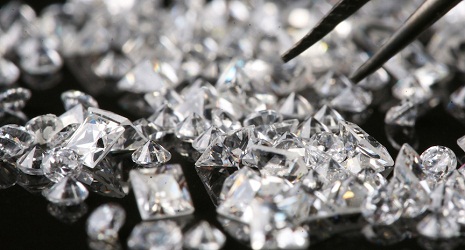 Armenian citizen tried to smuggle $155,000 worth diamonds to Georgia