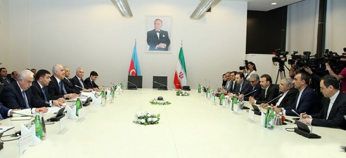 Aserbaidschan und Iran unterzeichnen Dokumente