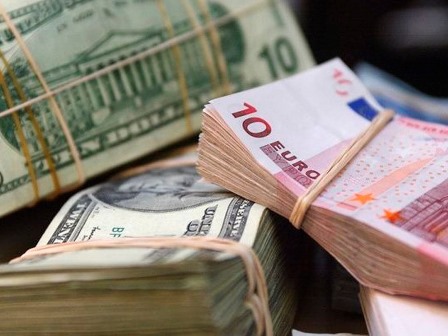 Dollar endi, avro bahalaşdı - Bügünkü məzənnə