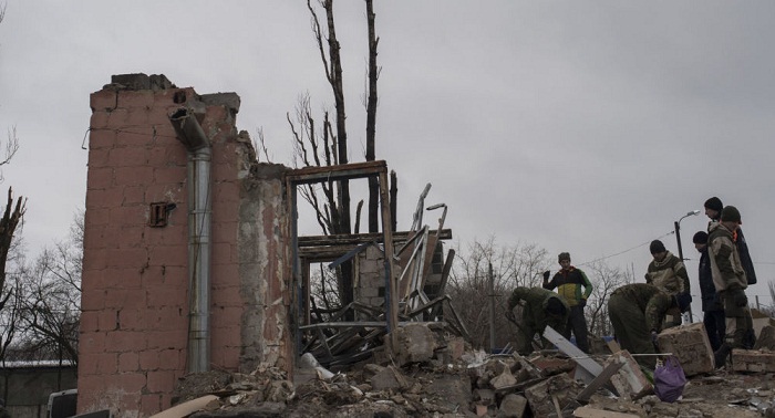 Ocho casas destruidas en un día por bombardeos contra Donetsk