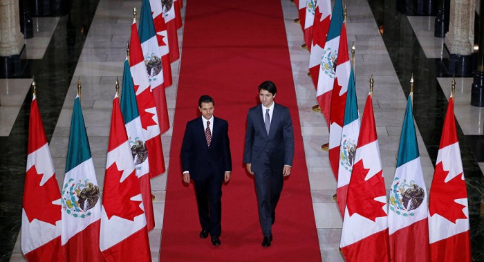 México y Canadá acuerdan intensificar contactos entre sus Gobiernos