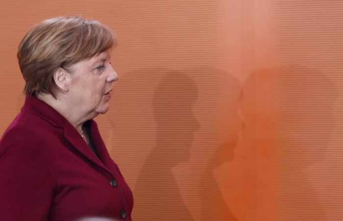 Merkel fordert nach "Chemiewaffen-Massaker" Ablösung Assads