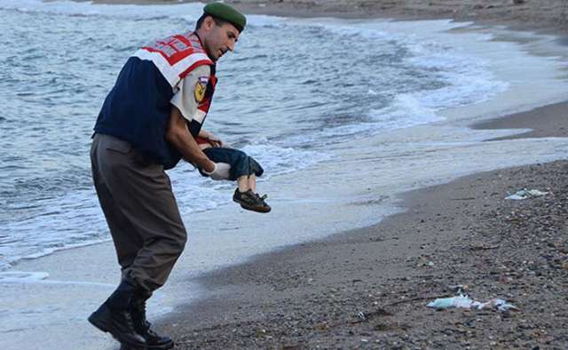  Another Drowned Toddler Washes up on Turkish Beach: Report