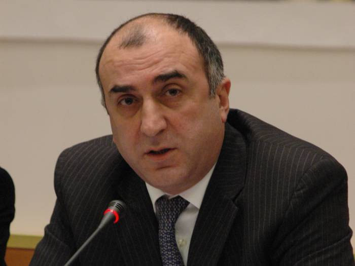 El Canciller azerbaiyano expresó la grave preocupación de Bakú