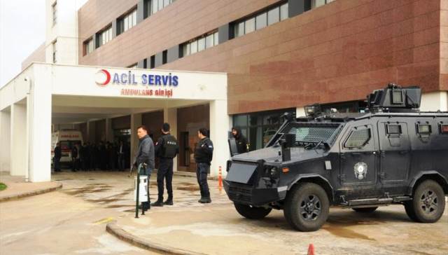 Türkiyədə daha bir terror: 2 ölü, 35 yaralı (Yenilənib)