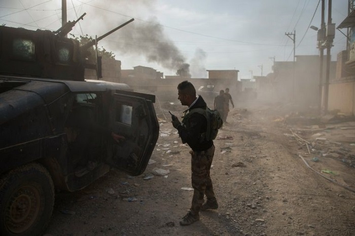 A Mossoul, les talkies-walkies de l`EI trahissent les jihadistes