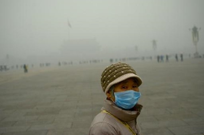 Erstmals Alarmstufe Rot wegen Smogs in Peking