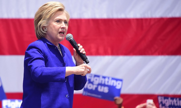 Hillary Clinton: la traque du chef de l`EI devrait être `une priorité absolue`