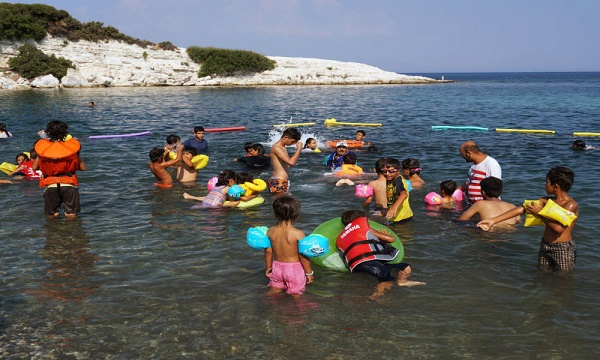 Grèce: une centaine de migrants secourus par les gardes-côtes