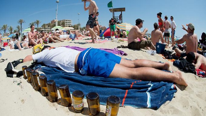 Jugendliche trinken und rauchen weniger