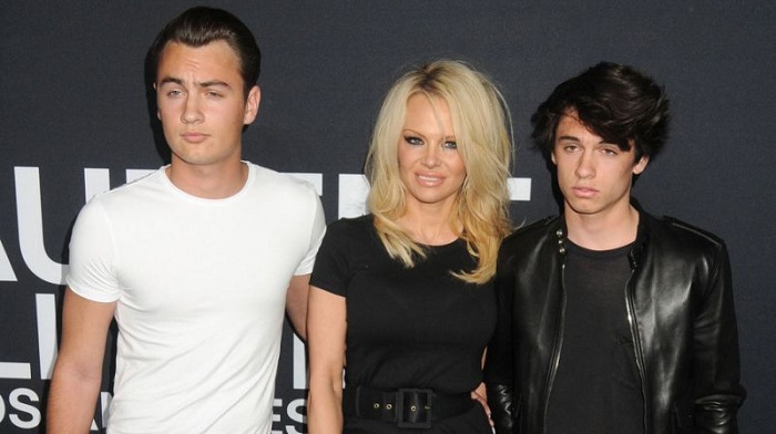 Pamela Anderson: Jetzt packt ihr Sohn Brandon Lee aus