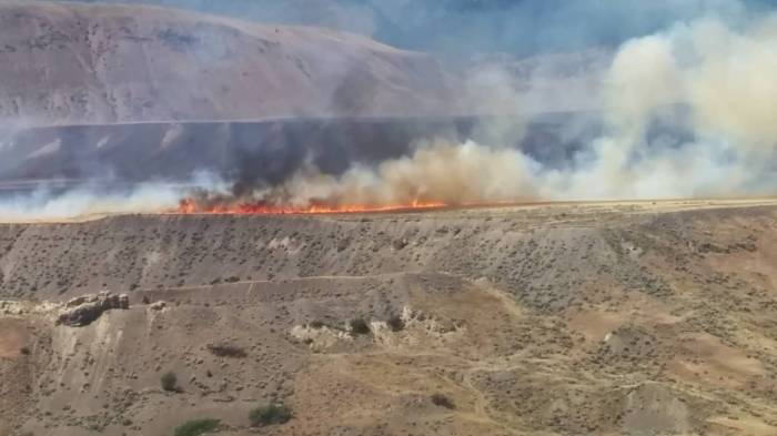 Incendies au Canada: des milliers d'évacuations, état d'urgence en Colombie-Britannique