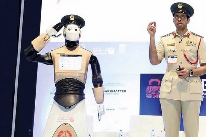 Le premier robot-policier va bientôt patrouiller dans les rues de Dubaï