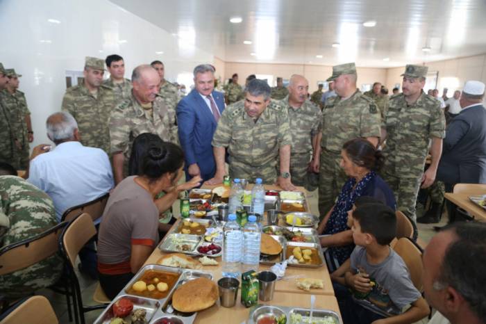 Nazir “Açıq qapı” günündə iştirak edib