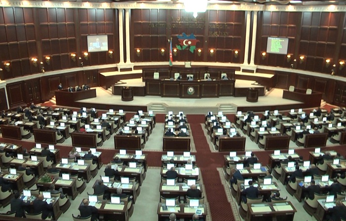 Azerbaijani Parliament adopts law "On diplomatic service"