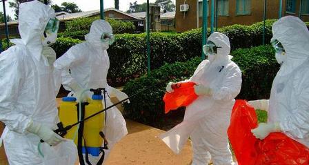 Nazirlik Ebolaya qarşı geyim alacaq