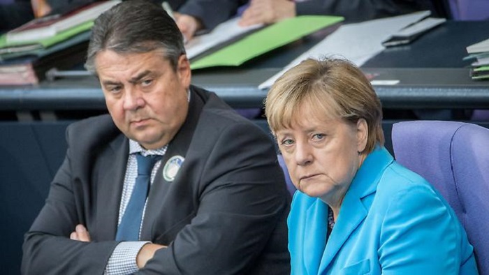 Gabriel kritisiert Merkels Flüchtlingspolitik