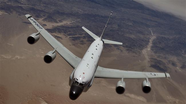 US spy plane, Chinese jet nearly collide