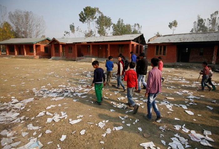 Inde/Cachemire: près de 300 écoles fermées