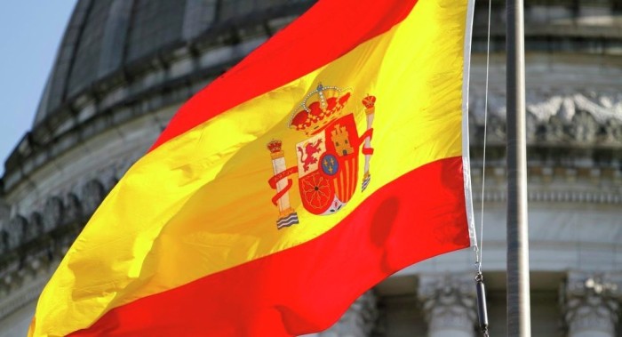 El ministro de Economía español asegura que habrá desaceleración por la falta de Gobierno