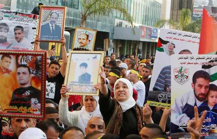 Inmates begin hunger strike on Palestinian Prisoners' Day