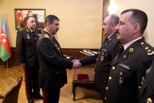 Zakir Həsənov hərbçilərə “polkovnik“ rütbəsi verdi