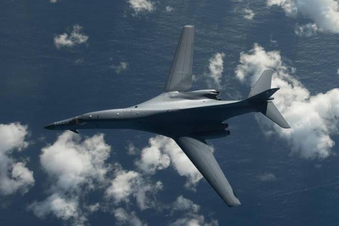 EE.UU. vuelve a responder a Corea del Norte desplegando bombarderos B-1B
