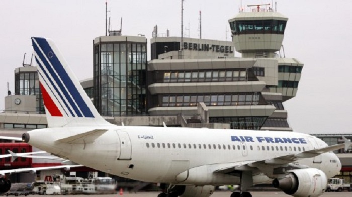 Warnstreiks morgen Vormittag an den Flughäfen Tegel und Schönefeld