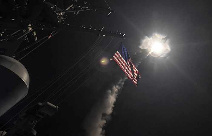 EEUU ataca con misiles de crucero una base de tropas gubernamentales sirias