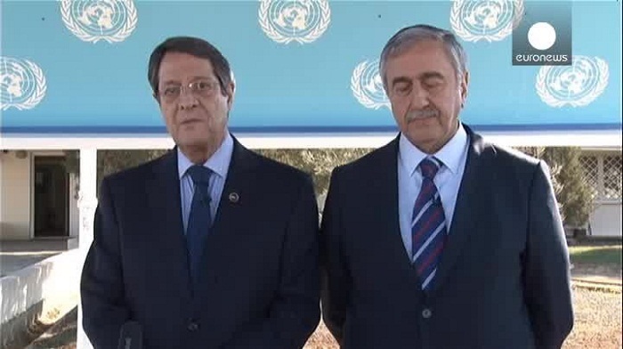 Greek, Turkish Cypriot leaders make historic joint appeal for reunification - VIDEO