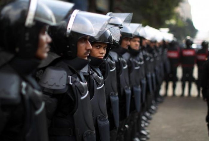 Egyptian police suffer casualties in ambush