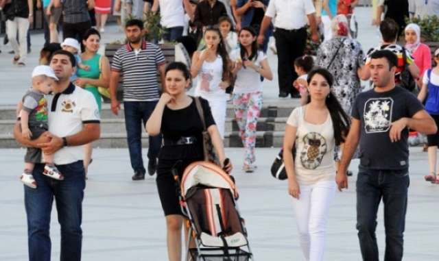 Azerbaijan's population grows 0.4%
