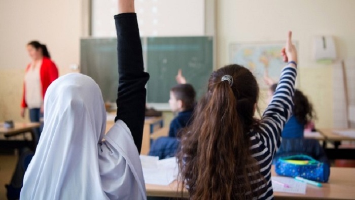 Gymnasium schafft reine Ausländer-Klassen