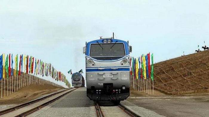 Internationaler Asien-Eisenbahnkorridor: Wiederbelebung der  Großen Seidenstraße