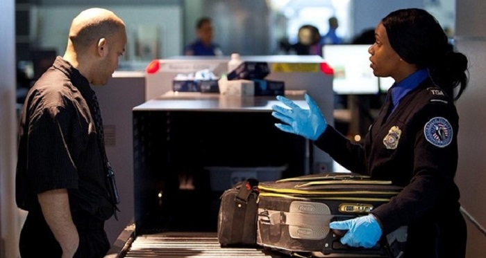 US asks world airlines to ban electronics for fire risk
