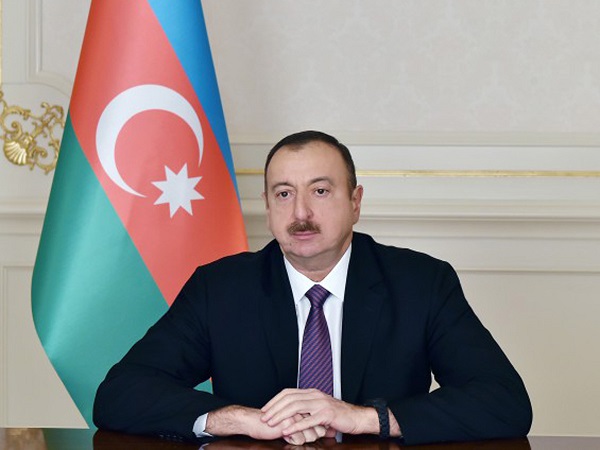 El presidente de Azerbaiyán expresó sus más sentidas condolencias a su homólogo de Pakistán