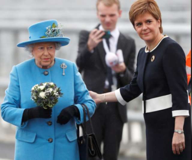 Britain's Queen Elizabeth opens Scotland's third Forth bridge