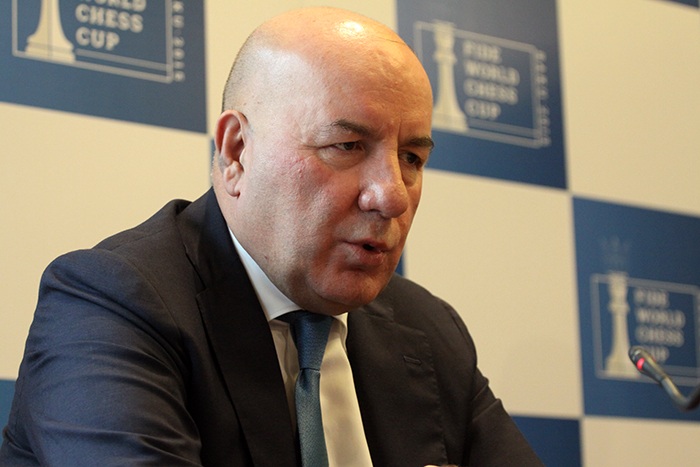 Azerbaijan managing manat rate at certain level to find its value – central bank