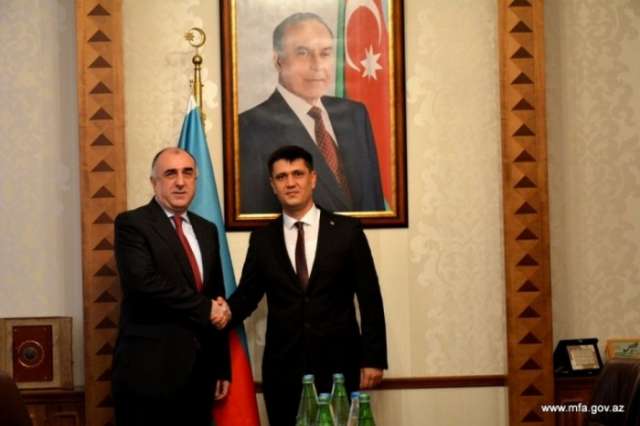 Elmar Mammadyarov receives Turkmenistan’s ambassador